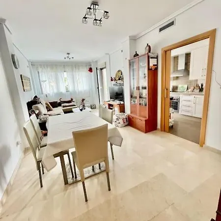 Cosy In Near Sandy Beach Apartmán *