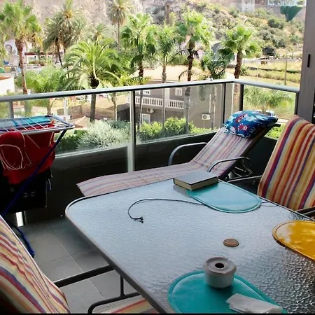 Cosy In Near Sandy Beach شقة دينايا